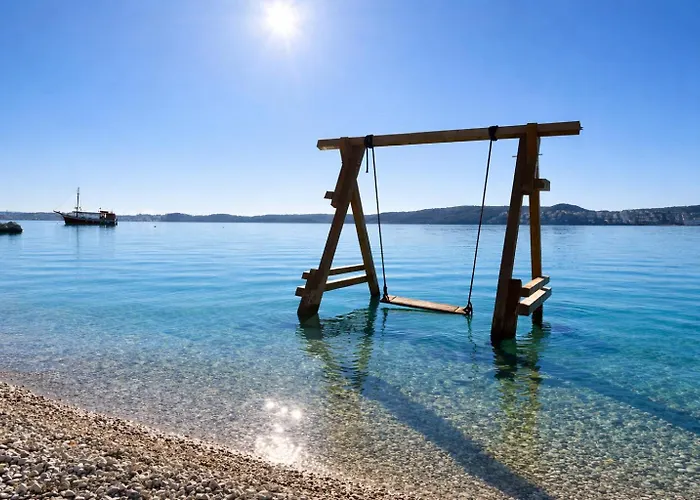 Villa Trogir * Трогір